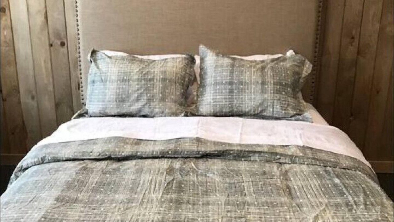 Photo of Bedroom in Island Park