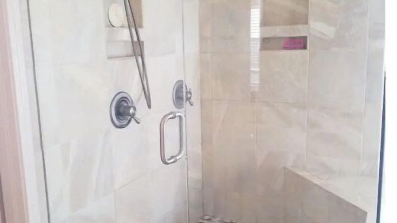 Photo of Bathroom in Willow Run