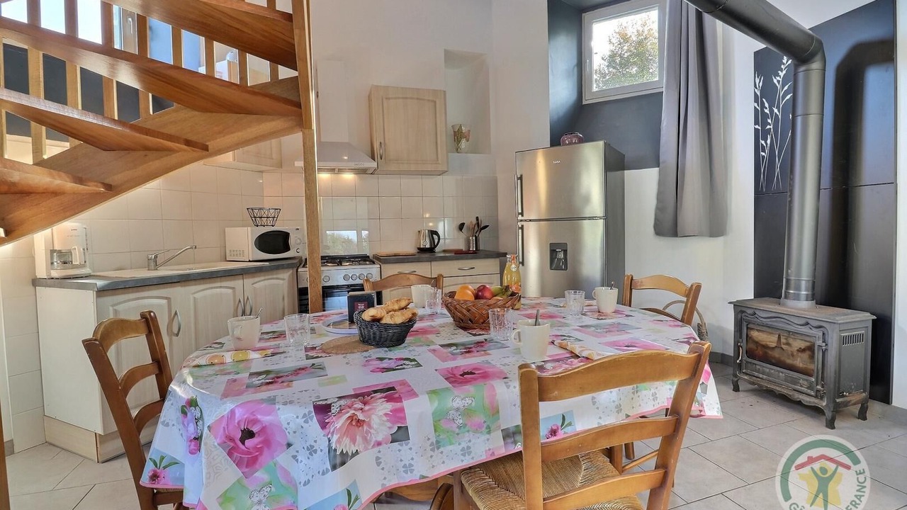 Photo of Others in Gael