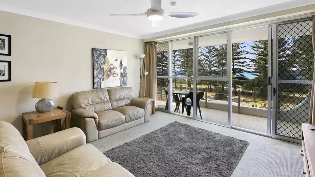 Photo of Livingroom in Burleigh Waters