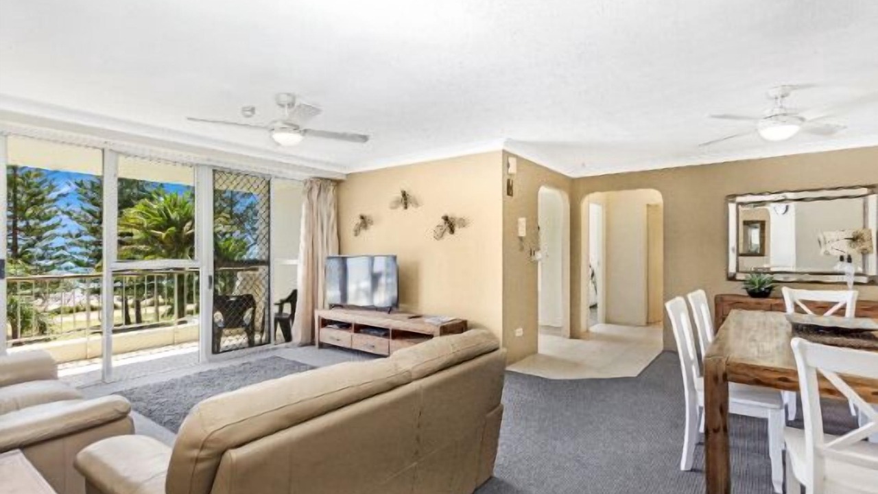 Photo of Livingroom in Burleigh Waters