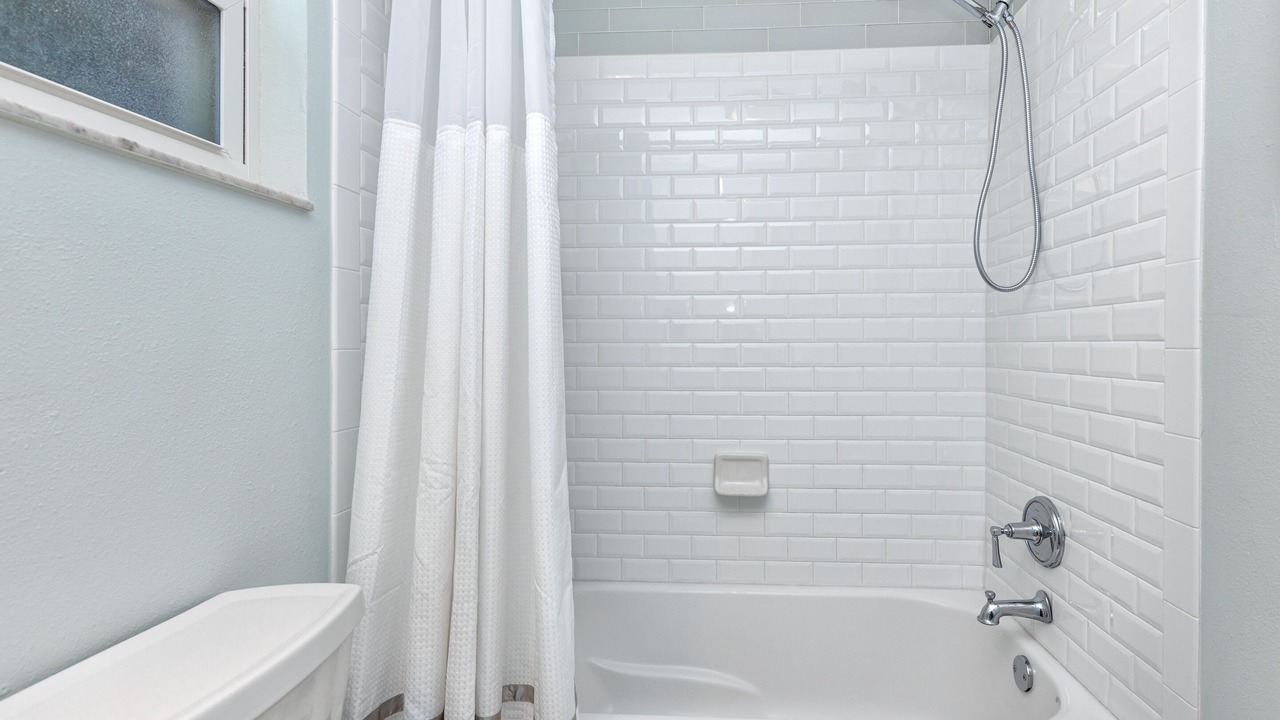 Photo of Bathroom in Barrington Oaks West