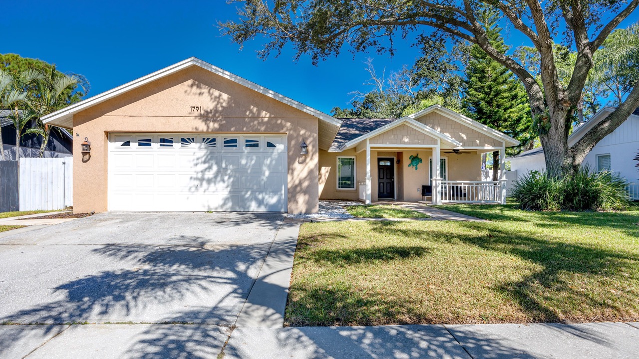 Photo of Outdoor in Barrington Oaks West