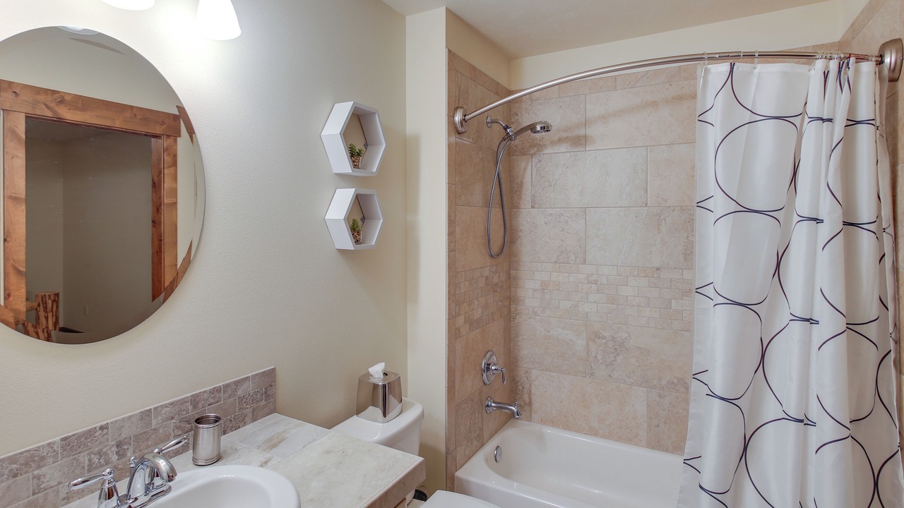 Photo of Bathroom in Loon Lake