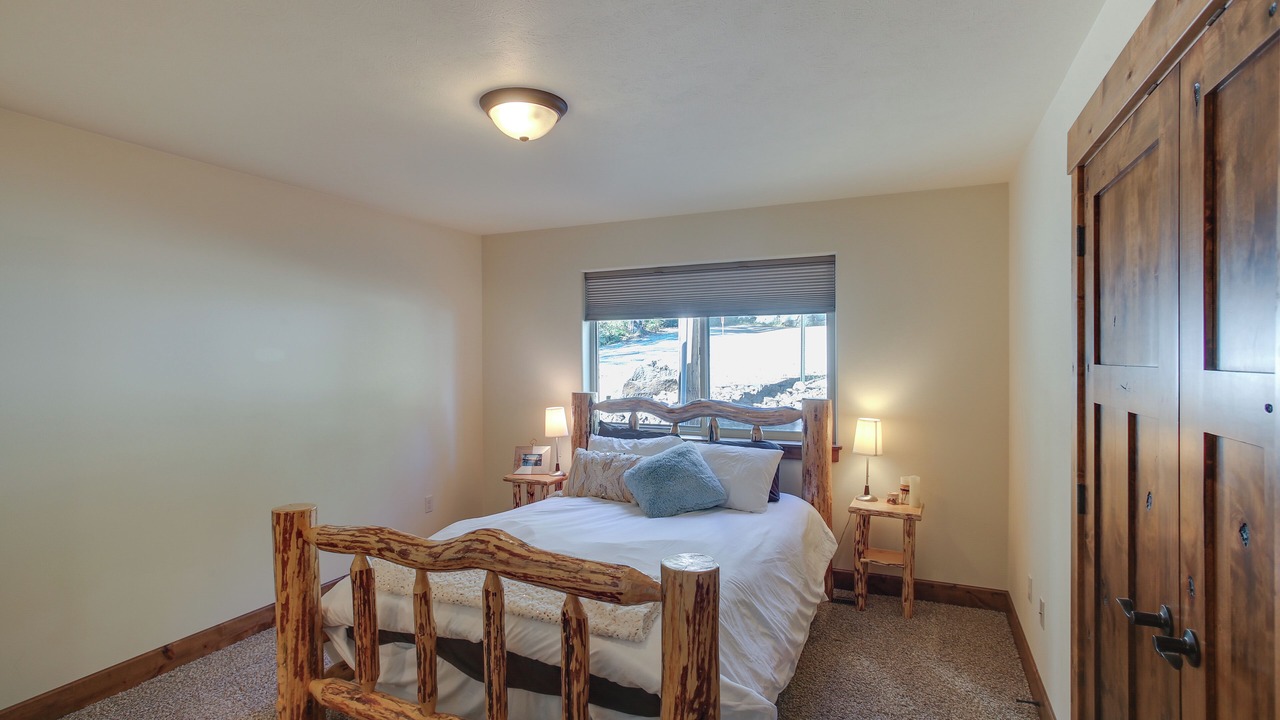 Photo of Bathroom in Loon Lake