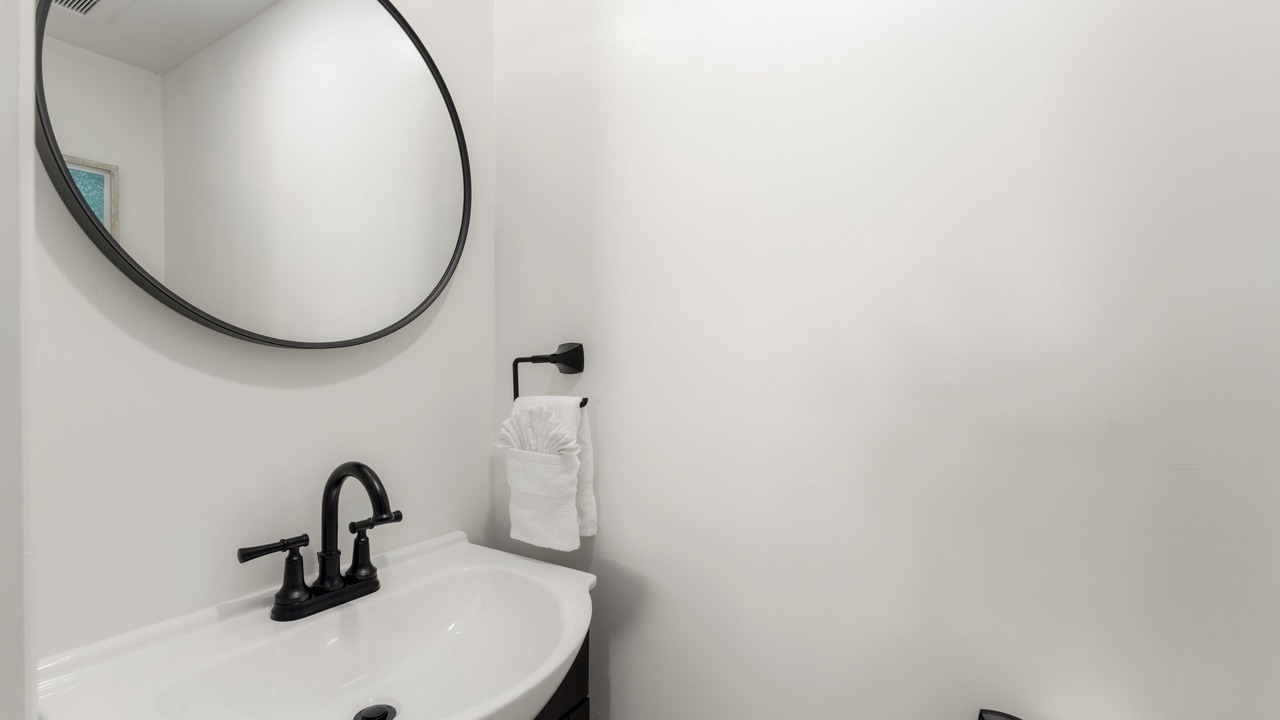 Photo of Bathroom in South Mission Beach