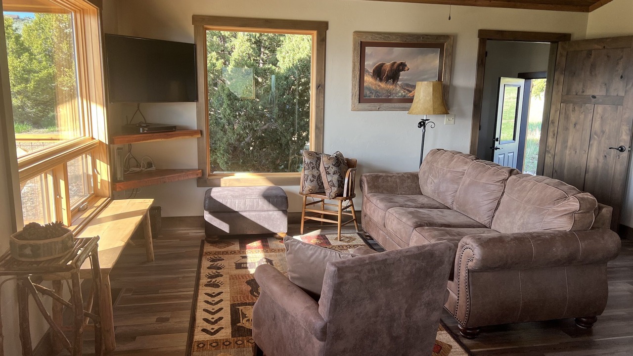 Photo of Livingroom in Virginia City Ranches