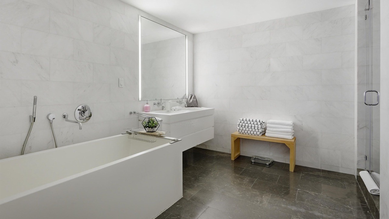 Photo of Bathroom in City Center