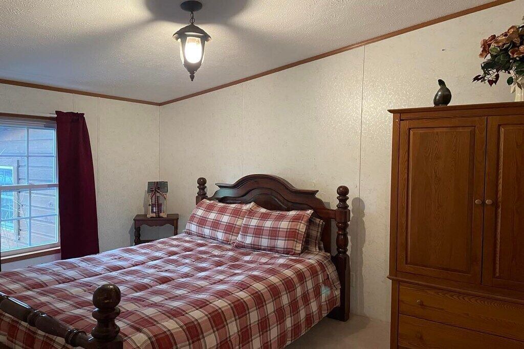 Photo of Bedroom in Town of Sempronius