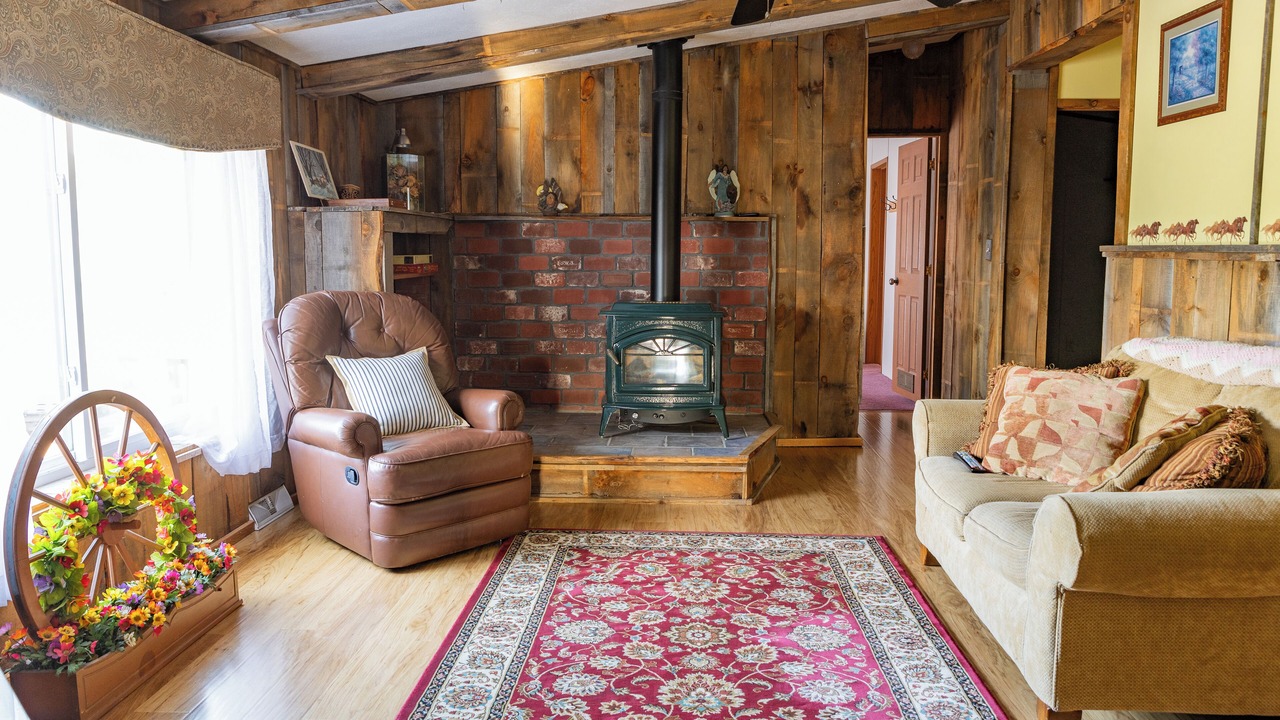 Photo of Livingroom in Town of Sempronius