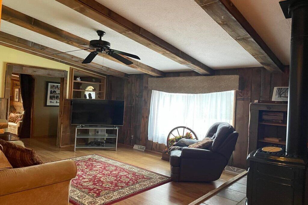 Photo of Livingroom in Town of Sempronius