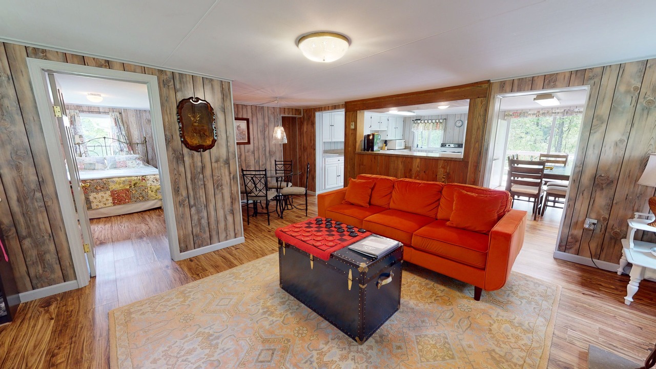 Photo of Livingroom in Gaines