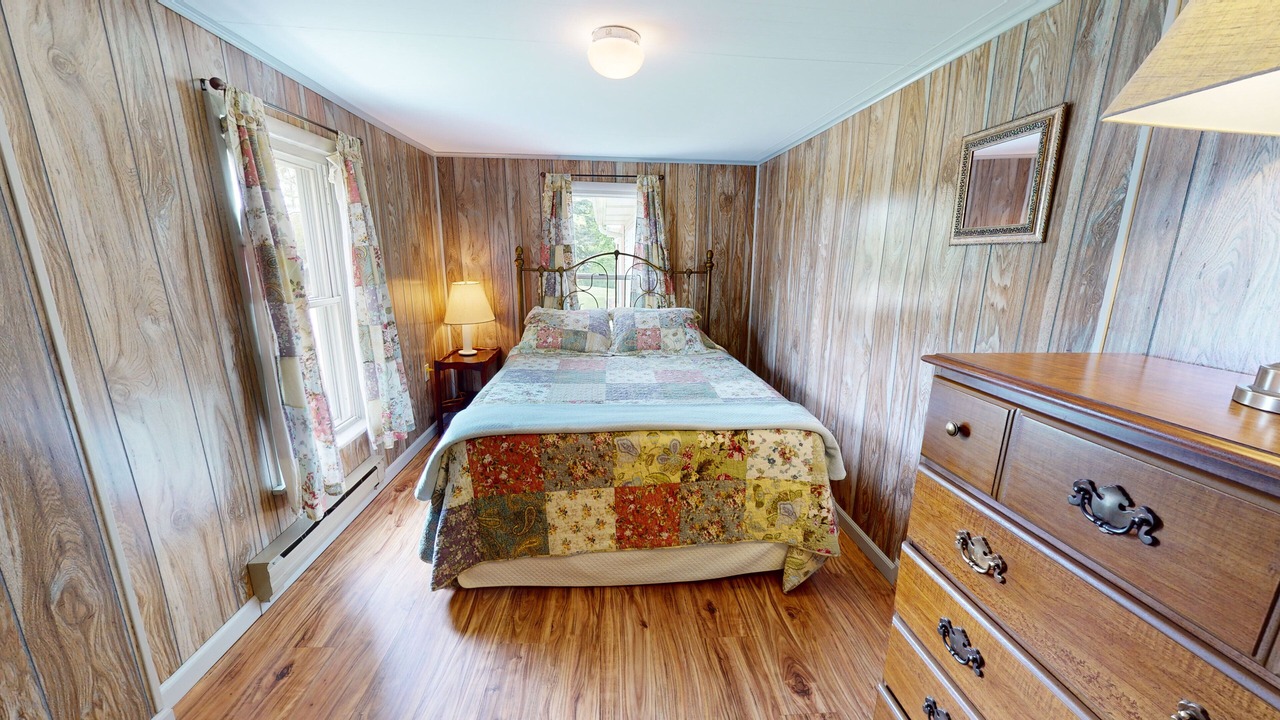 Photo of Bedroom in Gaines