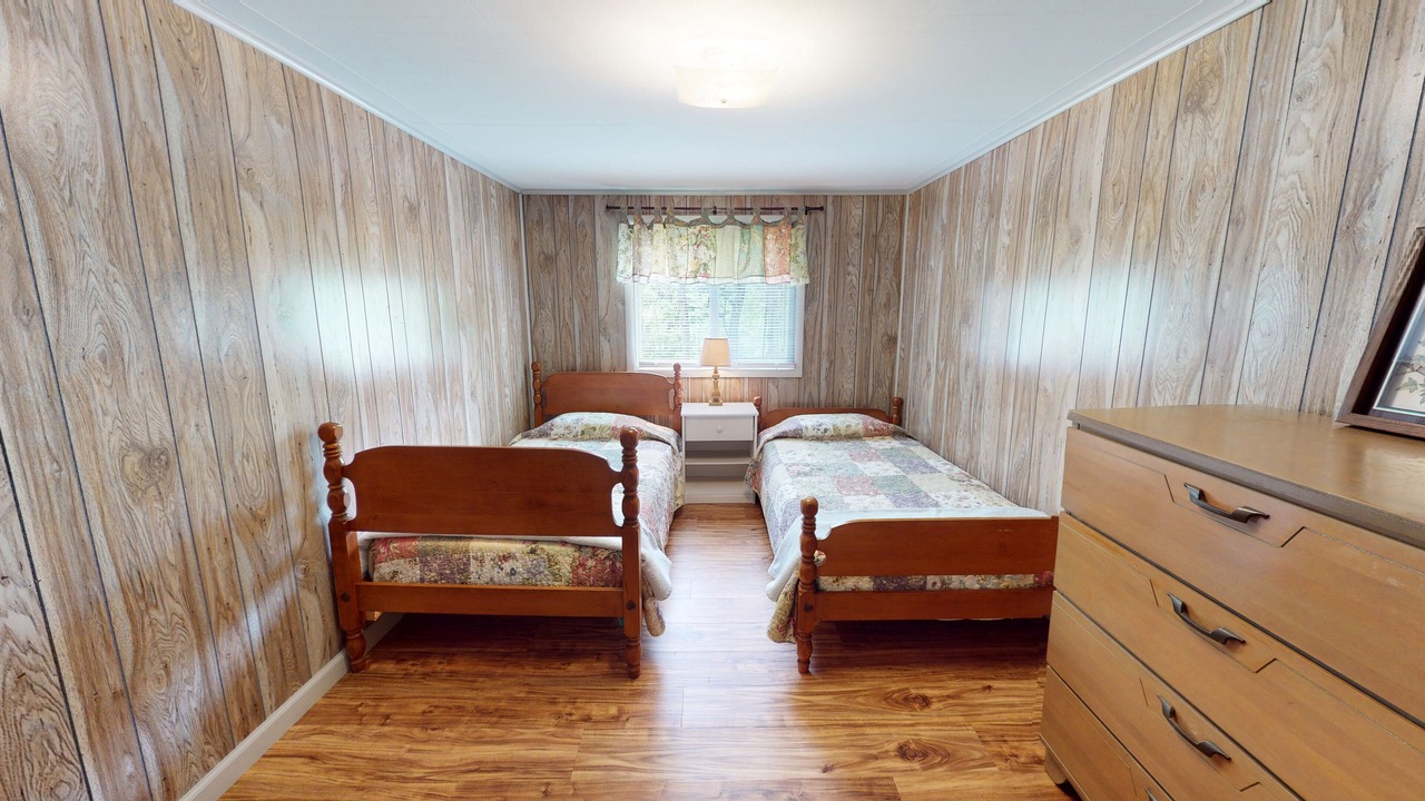Photo of Bedroom in Gaines