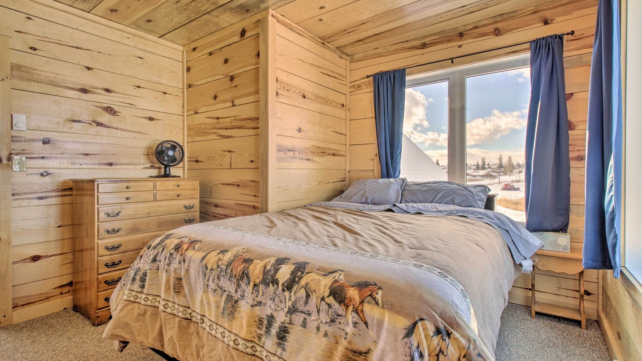 Photo of Bedroom in White Sulphur Springs