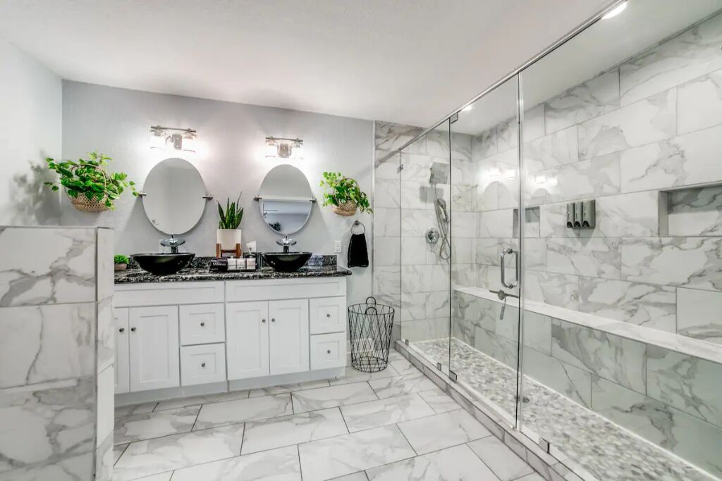 Photo of Bathroom in Nevada Street