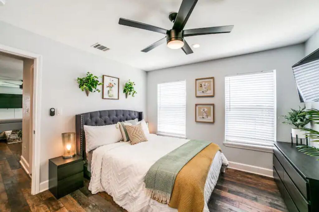 Photo of Bedroom in Nevada Street