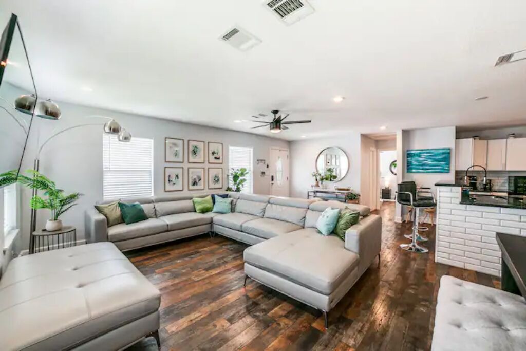 Photo of Livingroom in Nevada Street