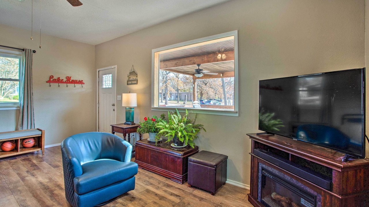Photo of Livingroom in Kingston