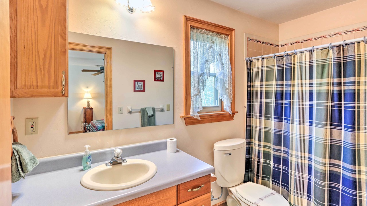 Photo of Bathroom in Murphy