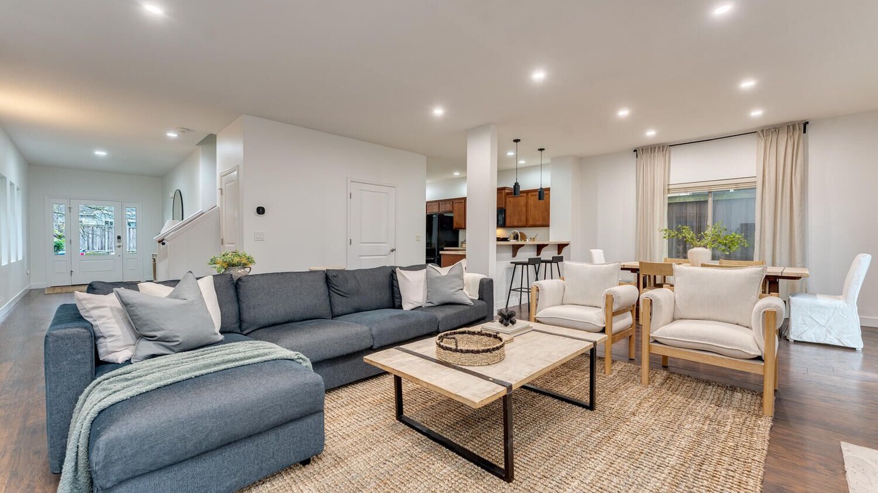 Photo of Livingroom in Hazel Dell