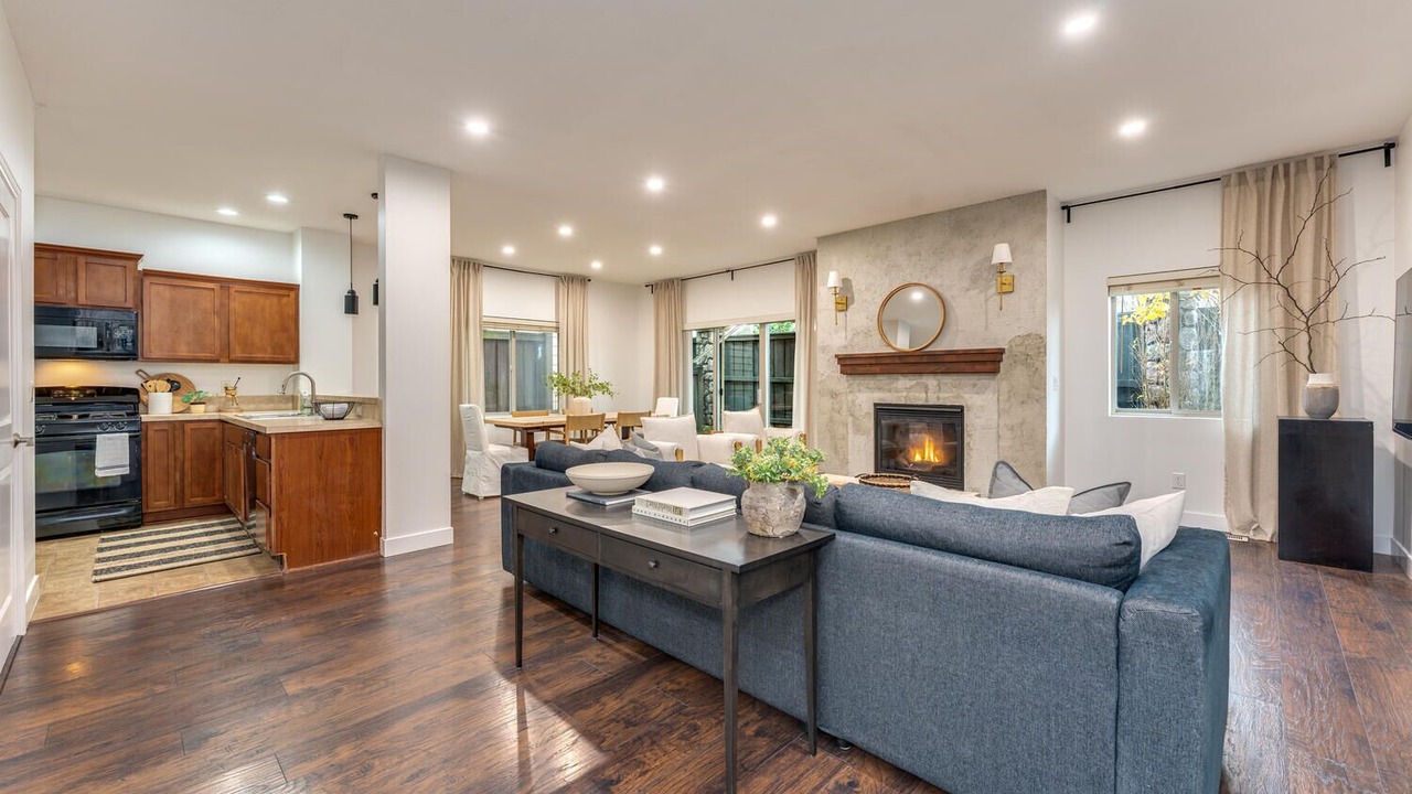 Photo of Livingroom in Hazel Dell