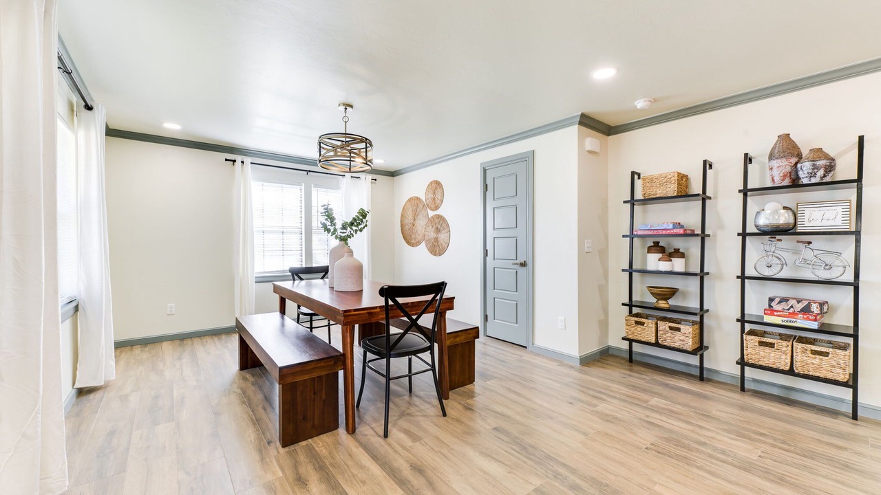 Photo of Livingroom in Edmond