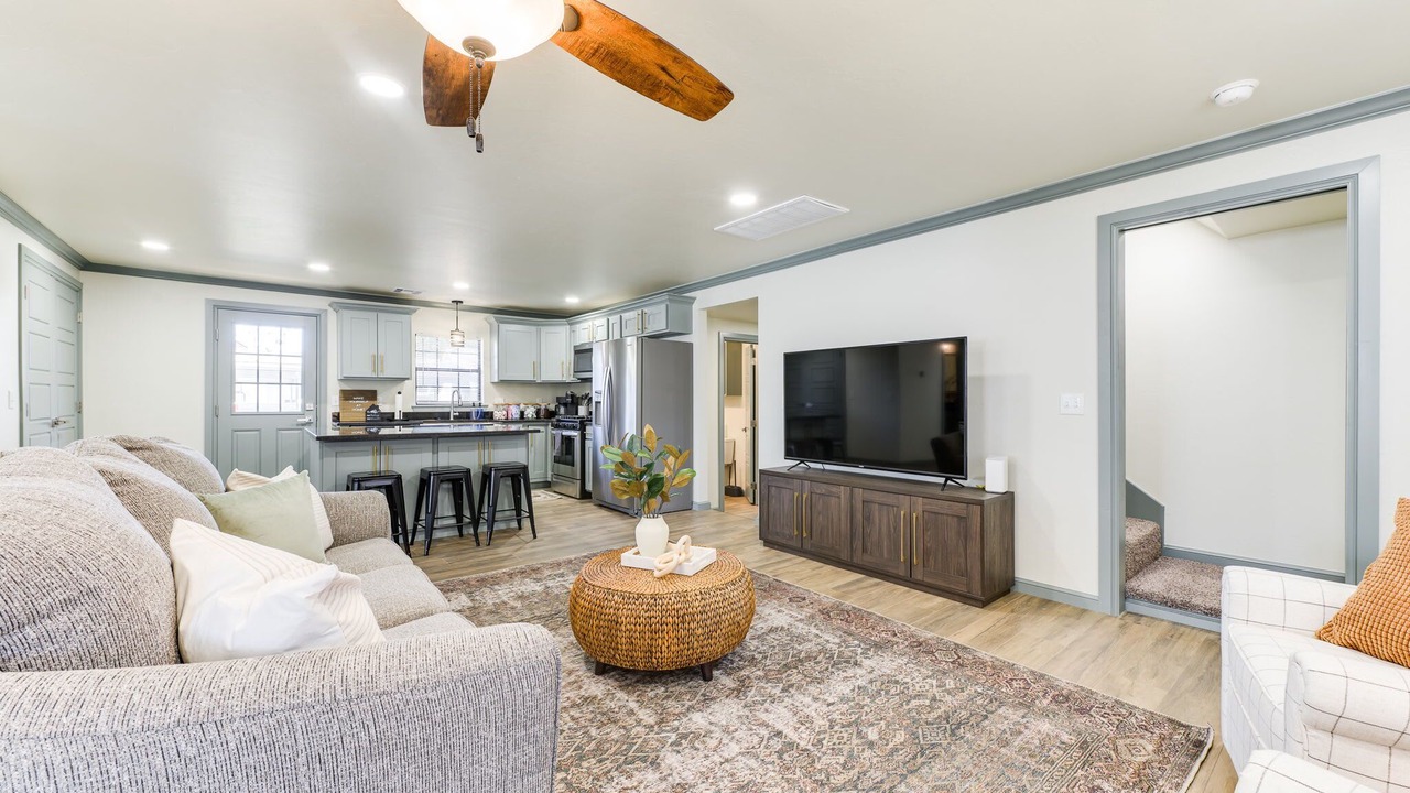 Photo of Livingroom in Edmond