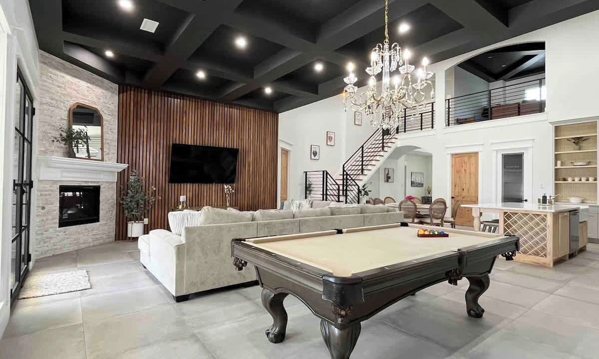Photo of Livingroom in Central Arlington