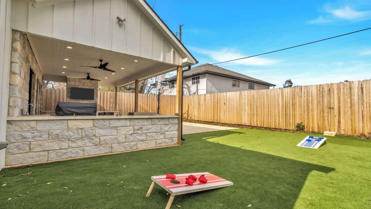 Photo of Outdoor in Central Arlington