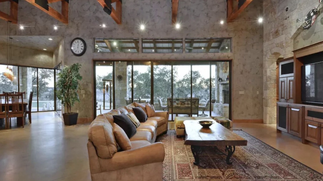 Photo of Livingroom in Oatmeal