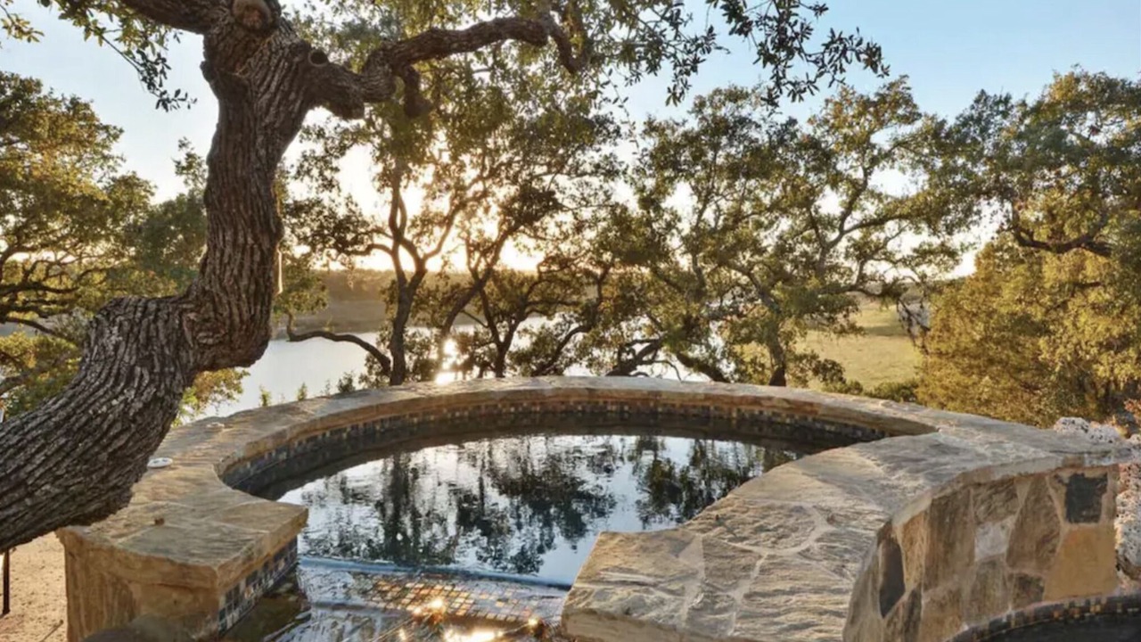 Photo of Outdoor in Oatmeal