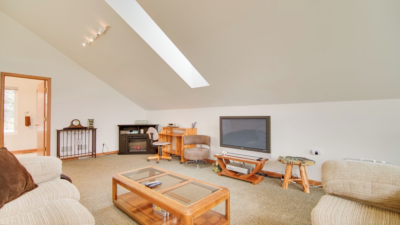 Photo of Livingroom in Twin Lakes