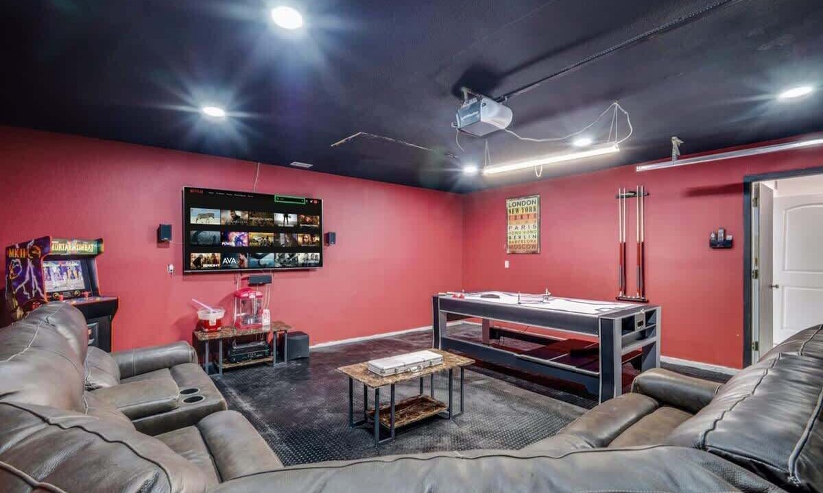 Photo of Bedroom in The Colony