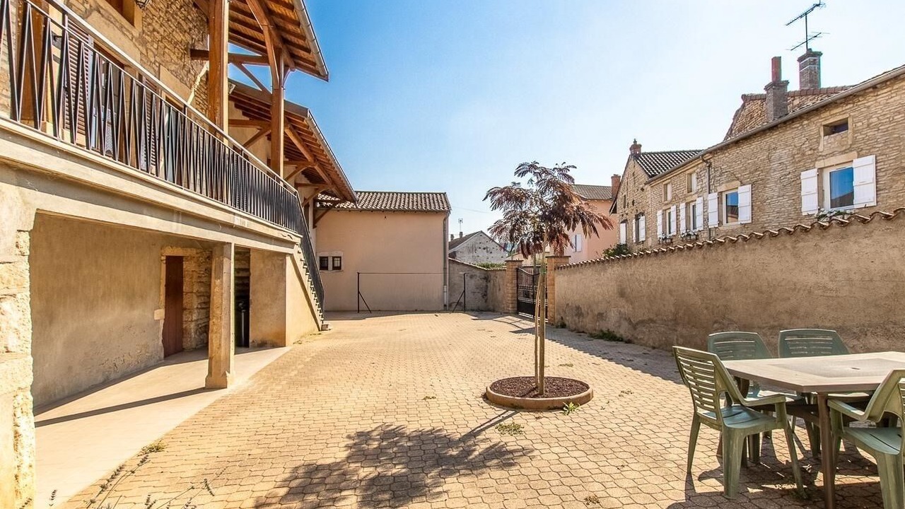 Photo of Outdoor in Lugny