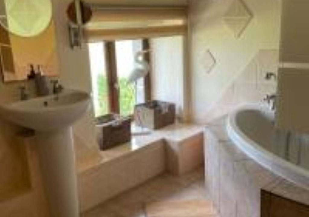 Photo of Bathroom in Chalandrey