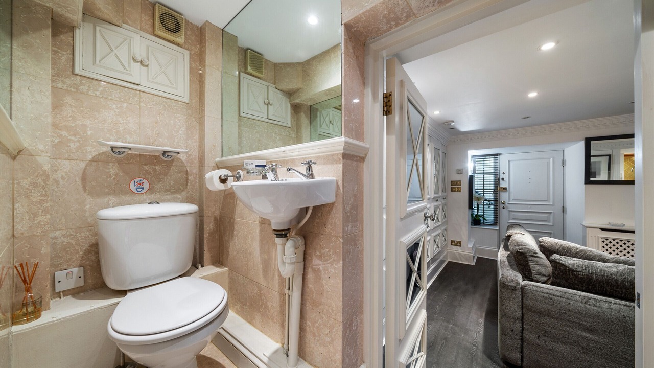 Photo of Bathroom in Frognal and Fitzjohns