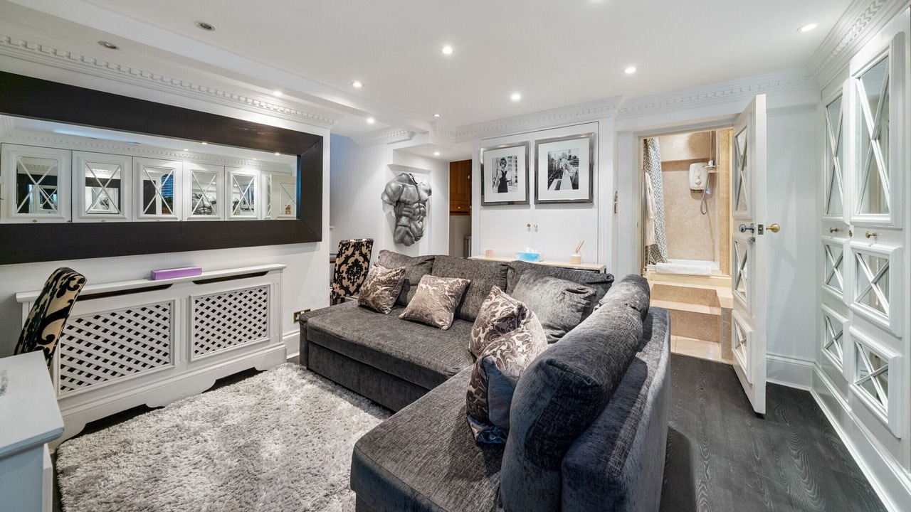 Photo of Livingroom in Frognal and Fitzjohns