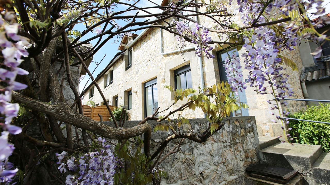 Photo of Outdoor in Perrou