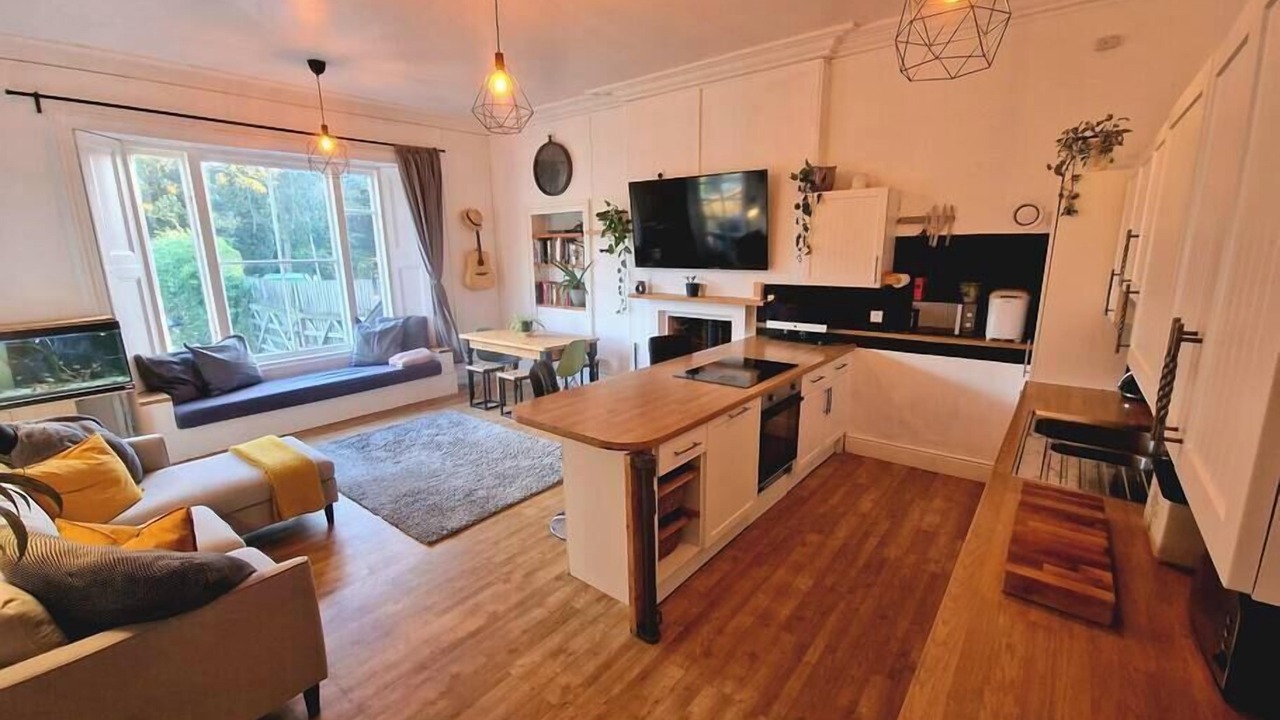 Photo of Livingroom in Exeter