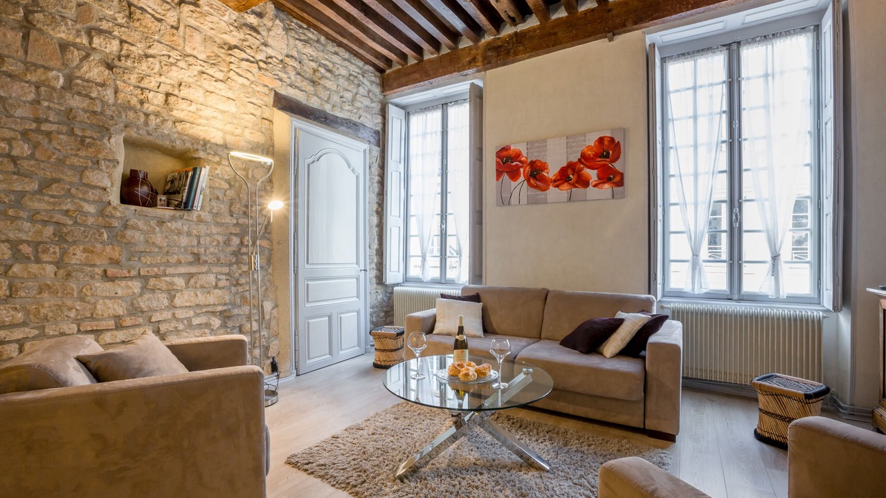 Photo of Livingroom in Beaune City Centre
