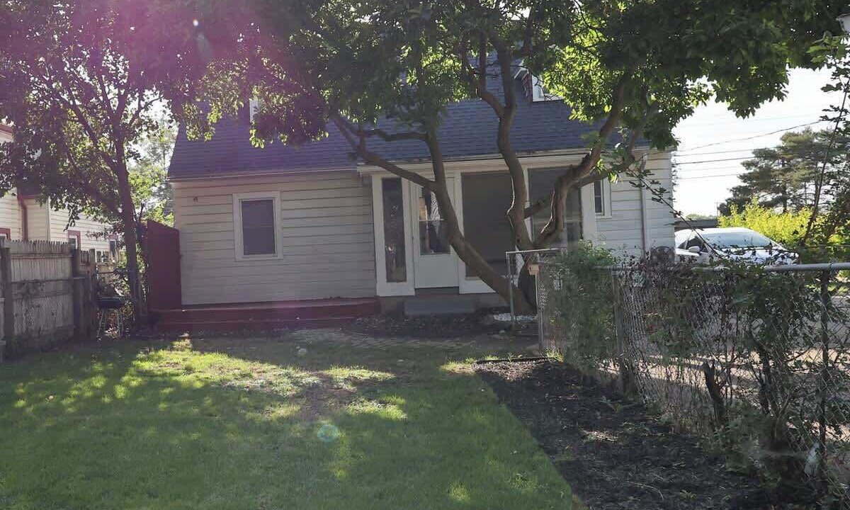 Photo of Outdoor in Lansing