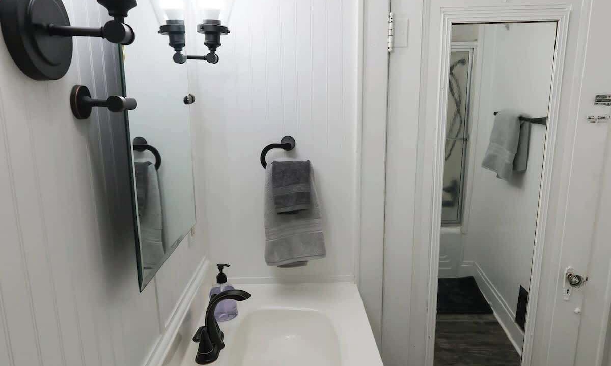Photo of Bathroom in Lansing