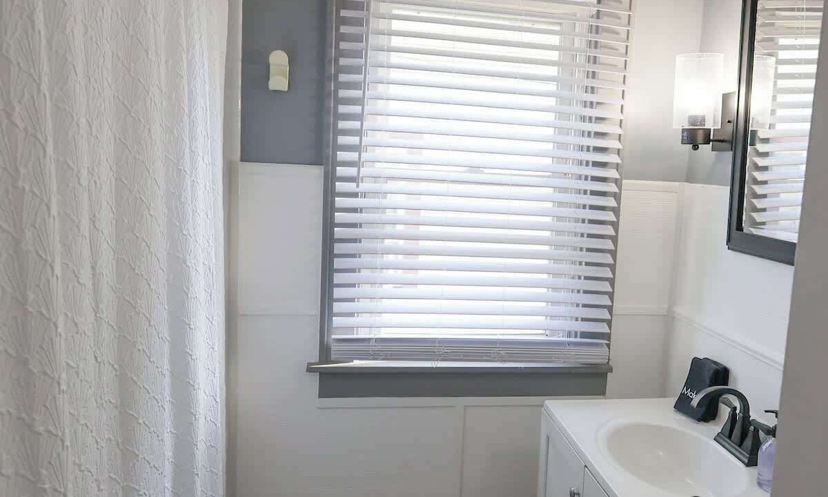 Photo of Bathroom in Lansing