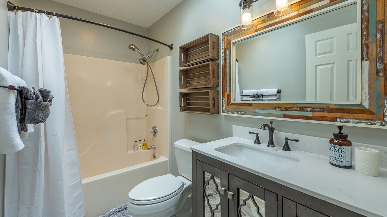Photo of Bathroom in Royal Pines