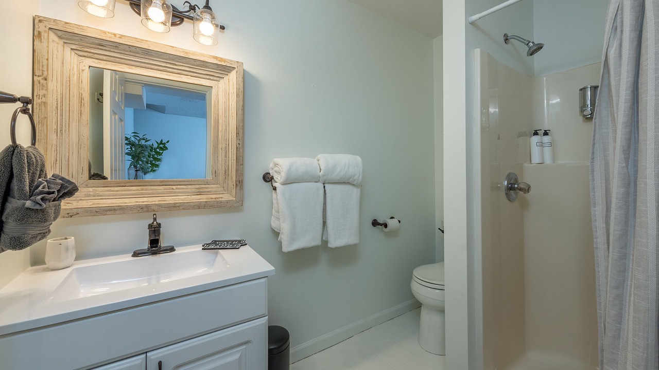 Photo of Bathroom in Royal Pines