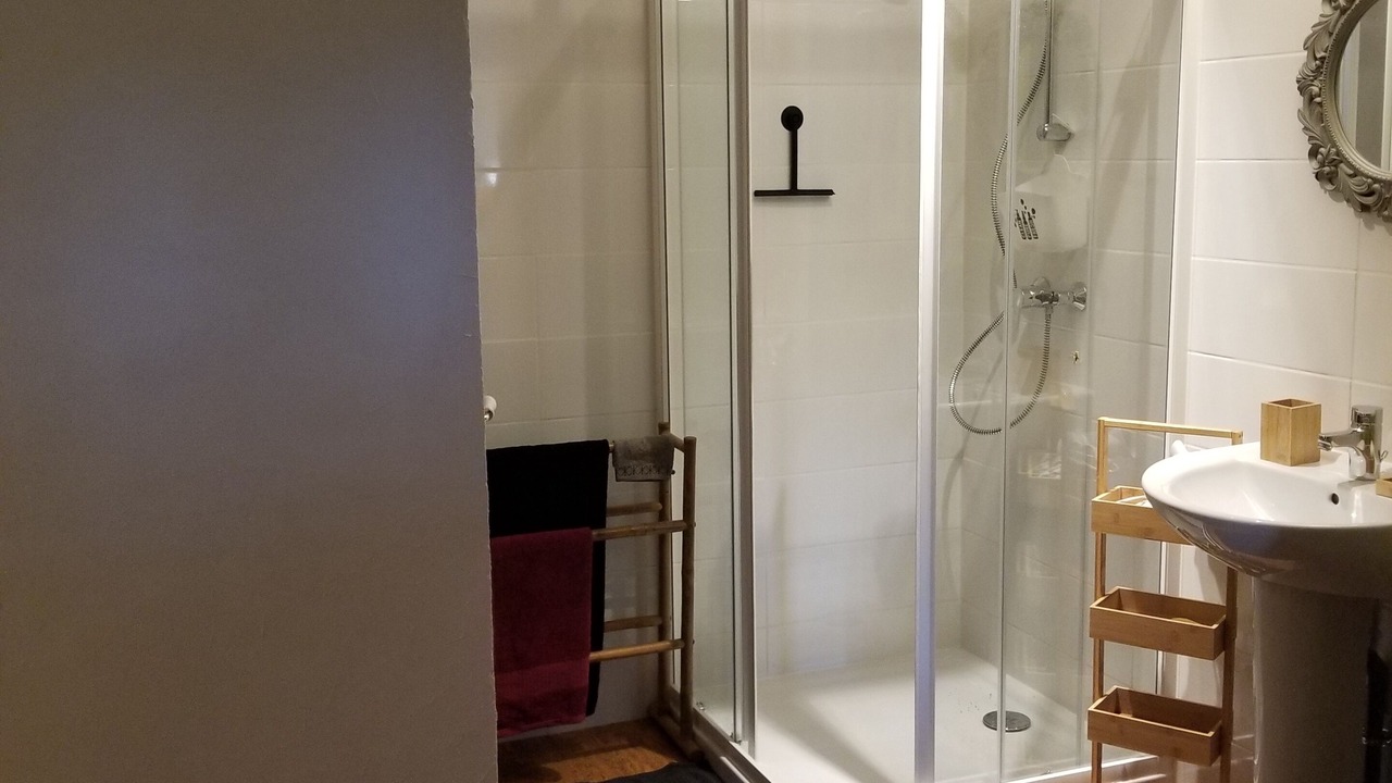 Photo of Bathroom in Saint-Julien-le-Petit