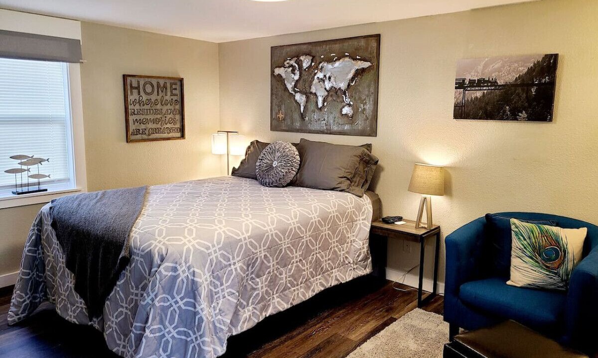 Photo of Bedroom in Glenwood Springs