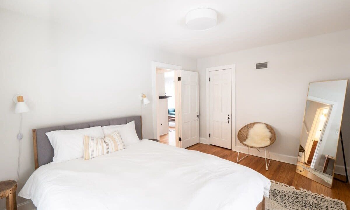 Photo of Bedroom in Pittsfield