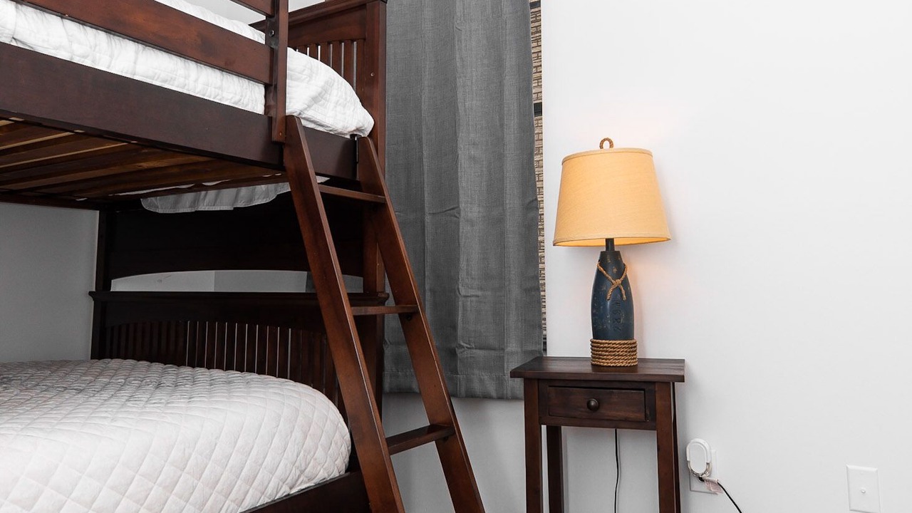 Photo of Bedroom in Fort Lee